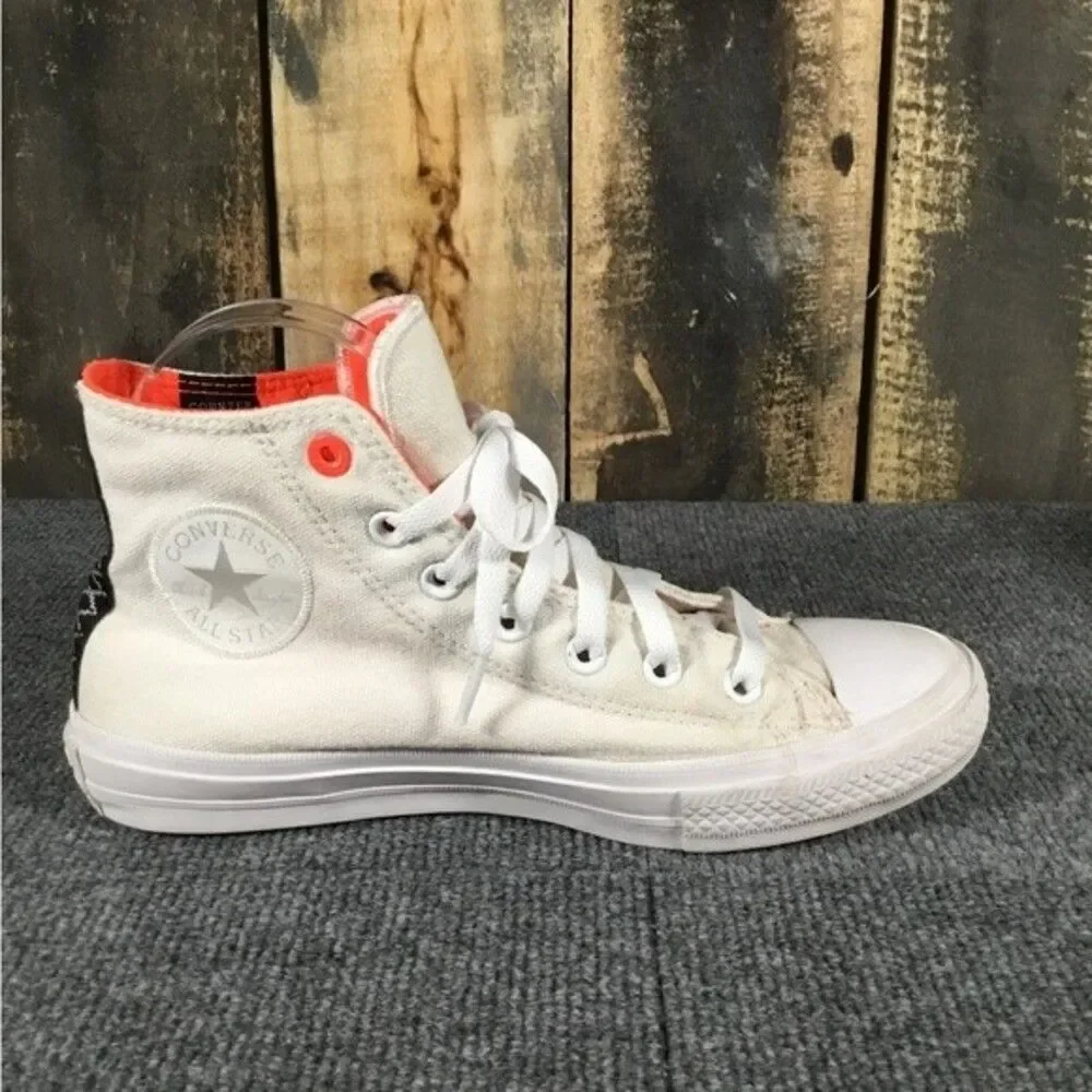 Converse Chuck Taylor II All Star women's size 8 / men's size 6